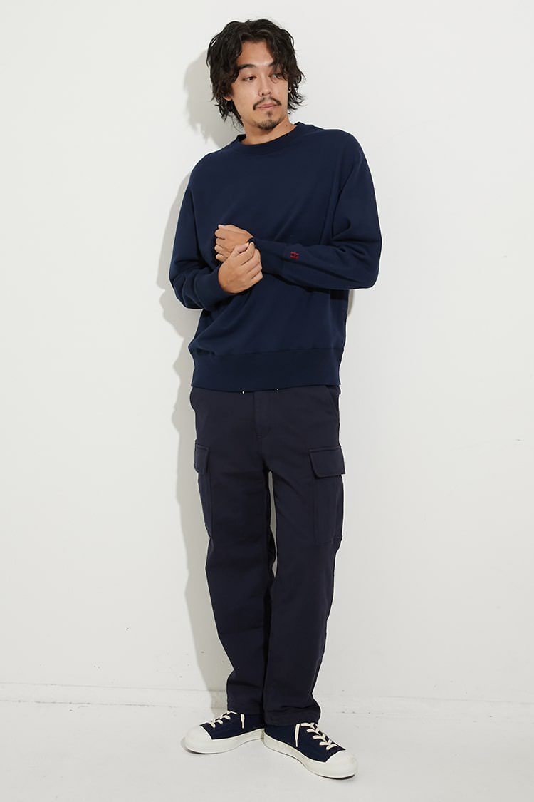 CREW NECK
