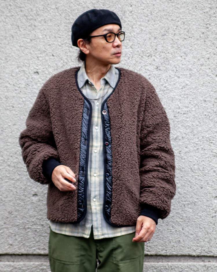 【未使用に近い★希少アンゴラ混】ハリウッドランチマーケットH刺繍カーディガン 黒 未使用に近い☆希少アンゴラ混】ハリウッドランチマーケットH