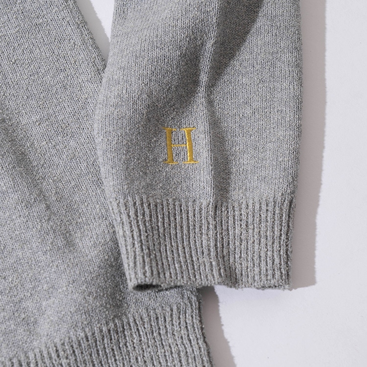 ループヤーン スプリングニットロゴ プルオーバー