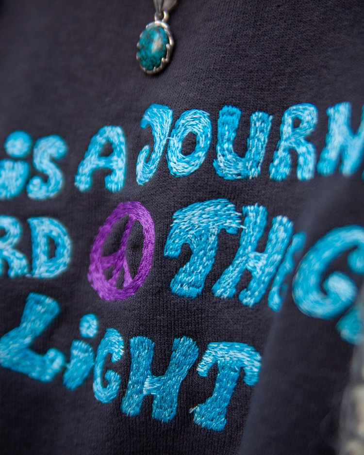 LIFE IS JOURNEY メランジ エンブロイダリー プルオーバー