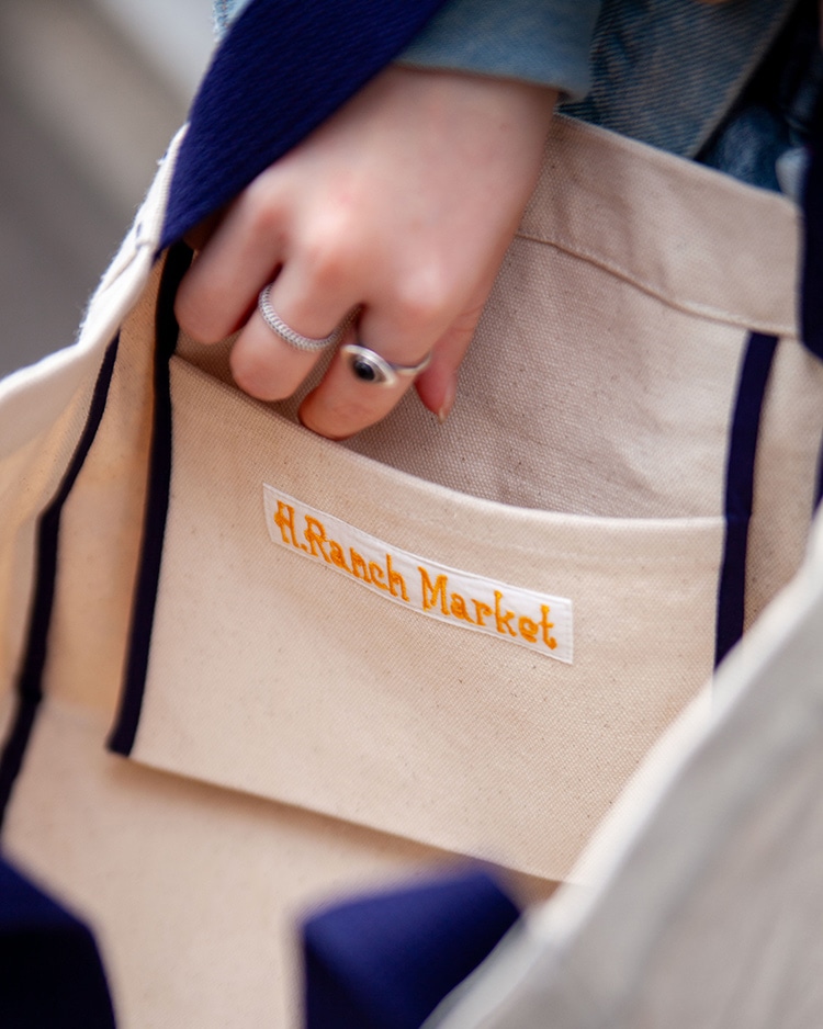 オーバル HRM エンブロイダリーキャンバスバッグ