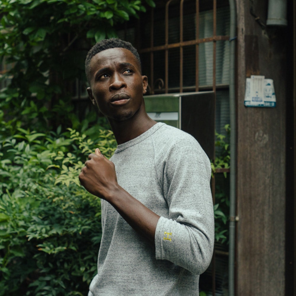 03_Half-sleeve-t-shirt