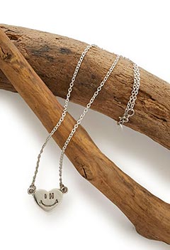 Heart Smile H Necklace (ONE / SILVER)