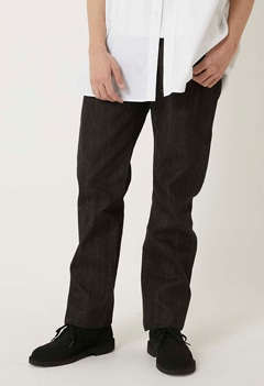 〇PP8 Black Denim Slim Jeans (32 / BLACK)