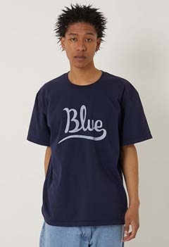 カーシブ Blue プリント Tシャツ（XS / NAVY）