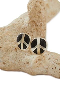 ピースピアス