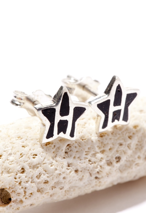 1211 ER5 HRM STAR H EARRING