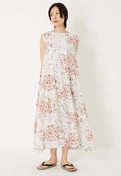 サクラカザ フレアワンピース