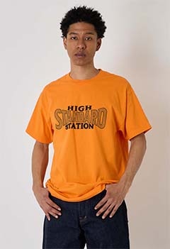 T-shirt à motif diagonal