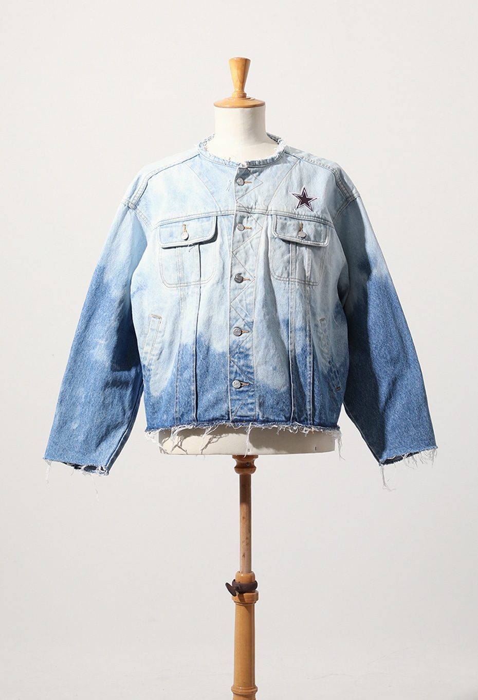 VINTAGE WRANGLER BLEACH DENIM JACKET
