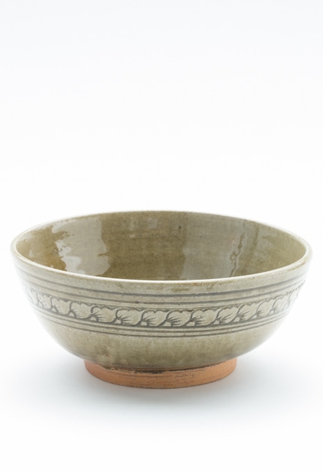 Kampong Chhnang Pottery relief bowl
