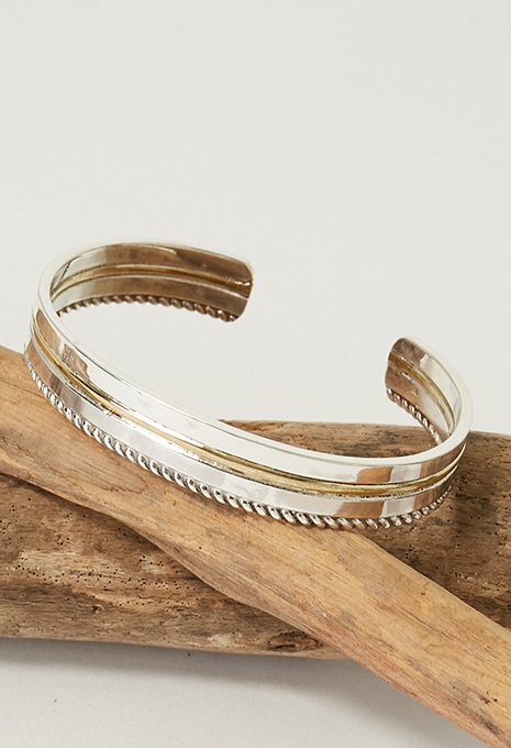 Brass line bracelet