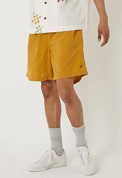 H embroidered legs-free nylon shorts