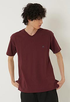 H Embroidered v-neck Short Sleeve T-shirts