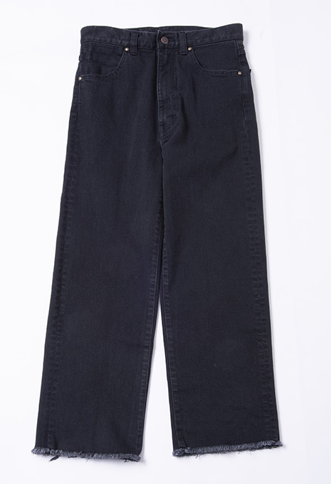 PA1875 Black Denim cut-off Fade Jeans Women's