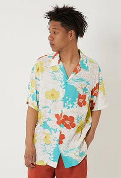 vintage rayon hibiscus Hawaiian shirt