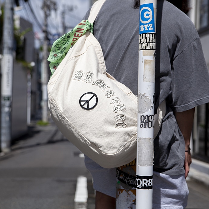 新品未使用 Newspaper Bag スタンダードカリフォルニア 麗しき 白 