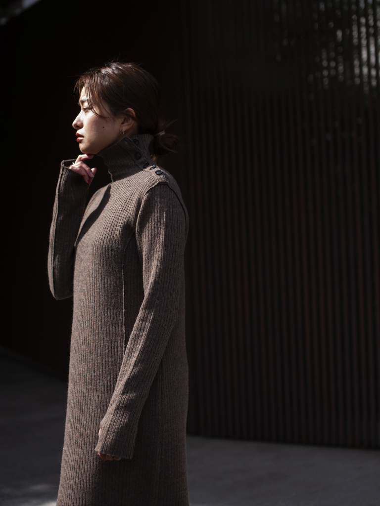 リサイクルドウール ボトルネックワンピース