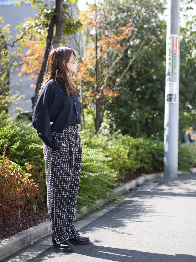 リサイクルドウール サイドボタン テーパードパンツ ウイメンズ