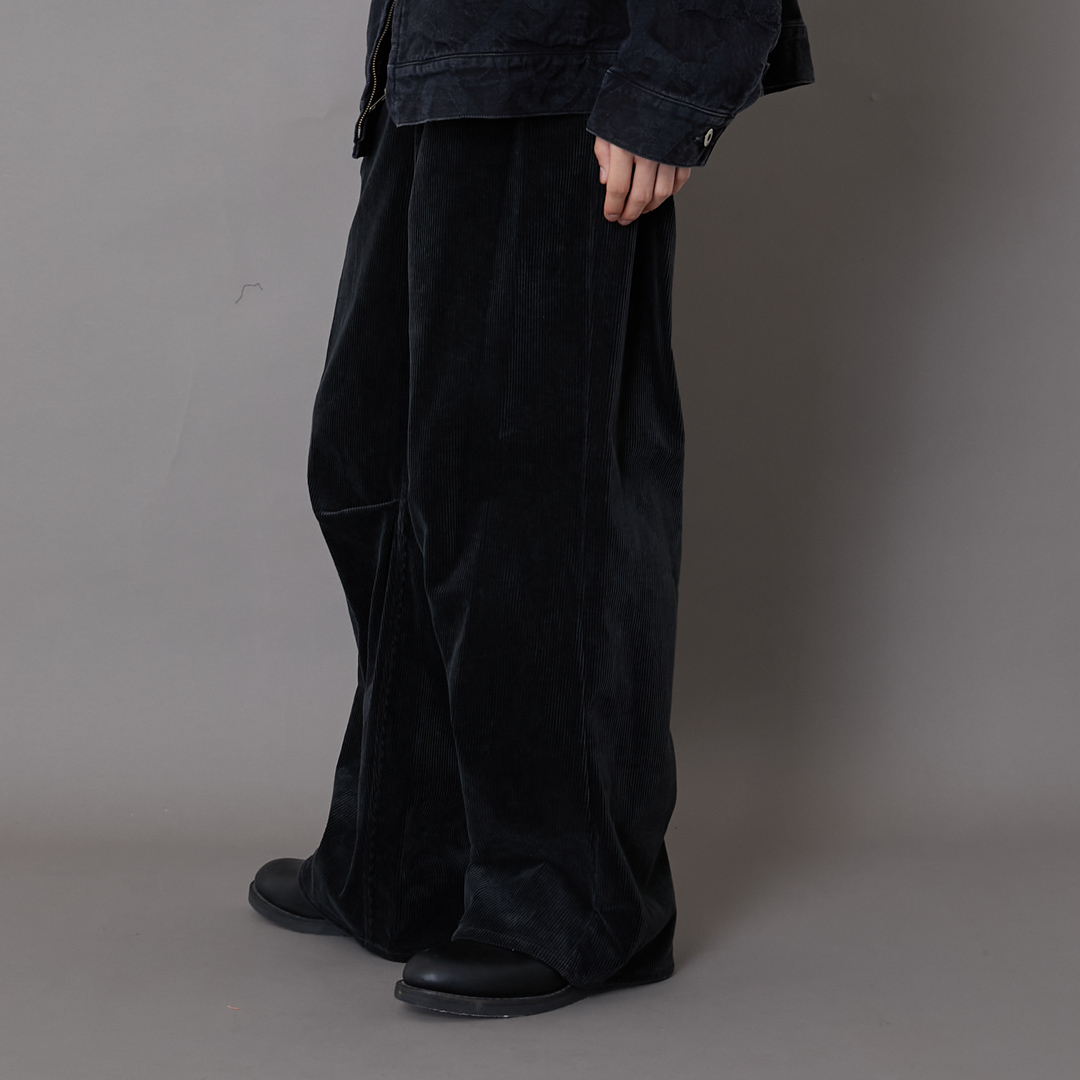 kozaburo コウザブロウ ワイドレッグジーンズ