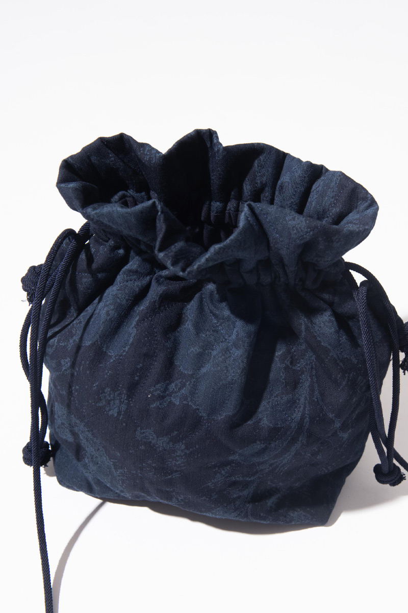インディゴナイロンサテンツジガハナ キンチャクバッグ