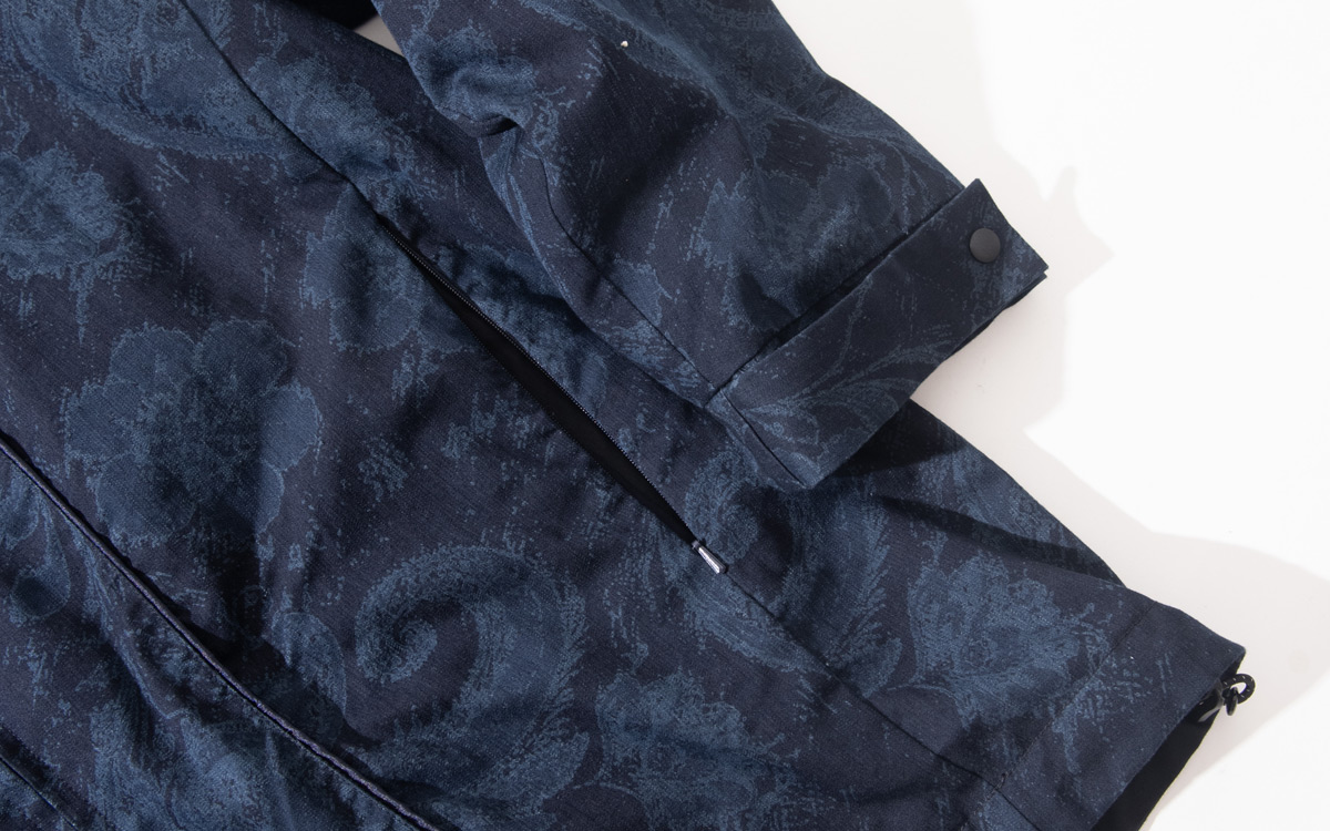 インディゴナイロンサテンツジガハナ フィールドパーカ