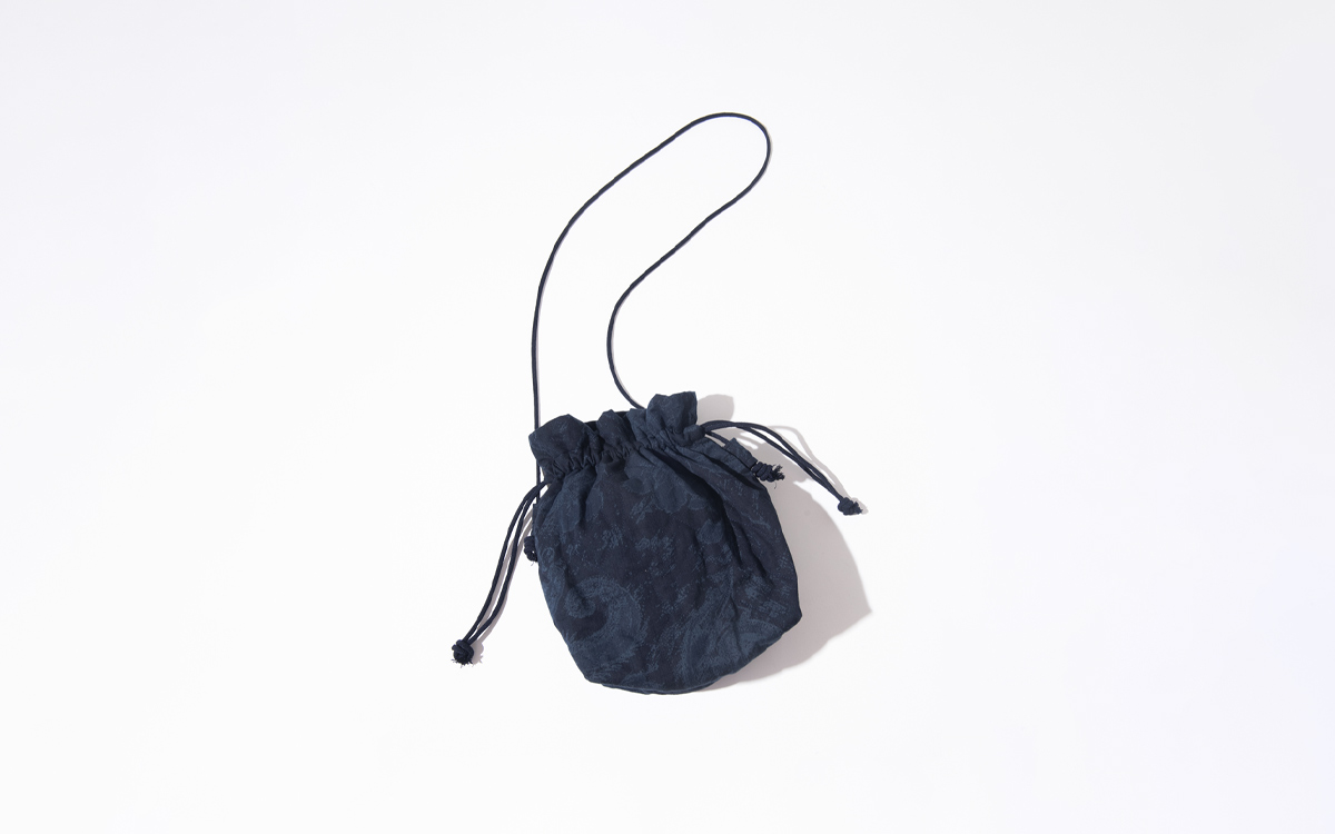 インディゴナイロンサテンツジガハナ キンチャクバッグ