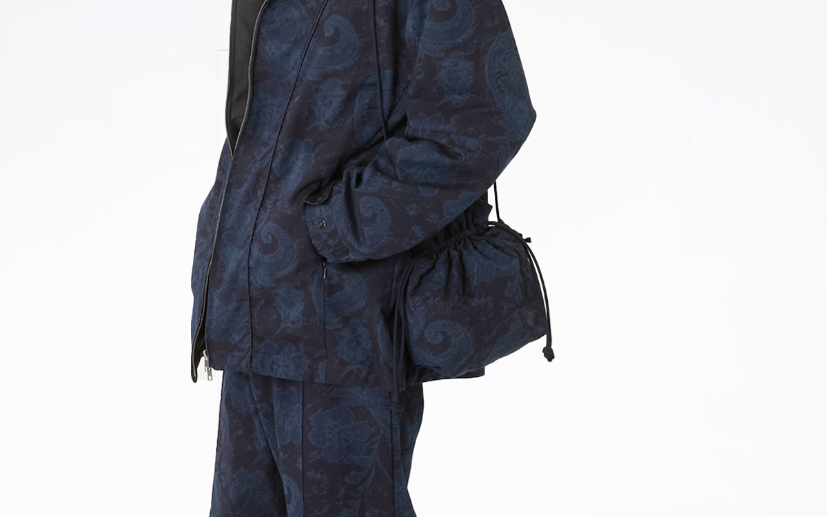 インディゴナイロンサテンツジガハナ キンチャクバッグ