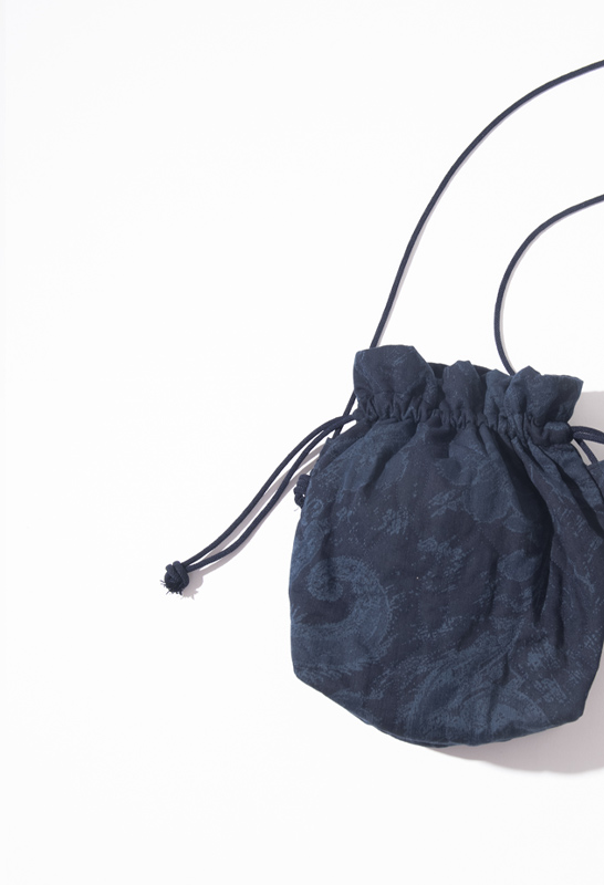 インディゴナイロンサテンツジガハナ キンチャクバッグ | BLUE BLUE JAPAN | ブルーブルー ジャパン