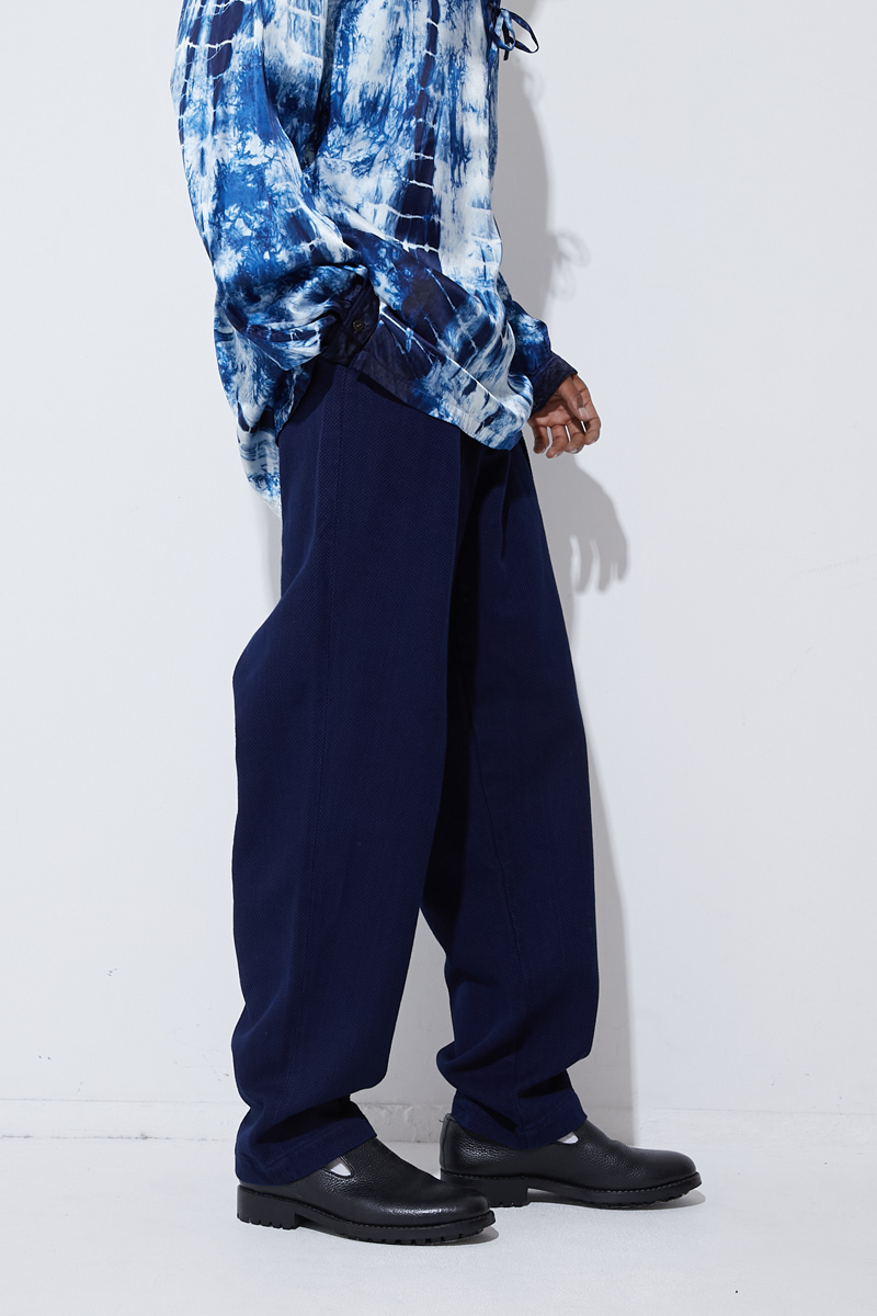 ホンアイ ニジュウオリサシコ トラウザース