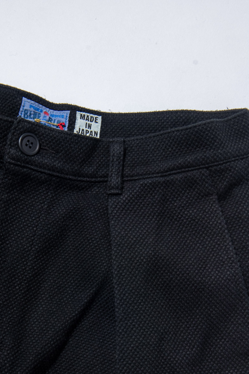 ニジュウオリサシコ ダークブラック トラウザース