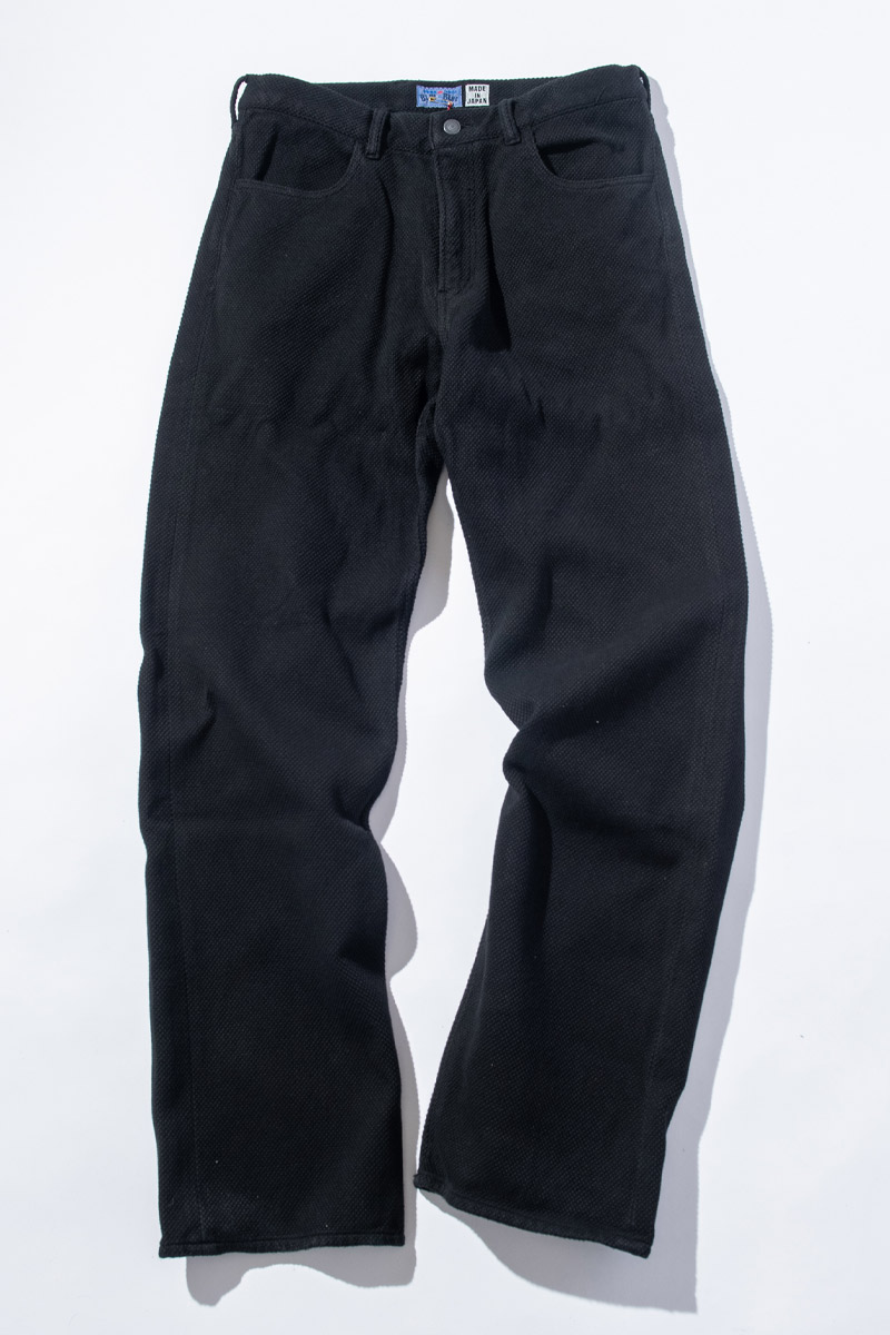 ニジュウオリサシコ ダークブラック ジーンズ