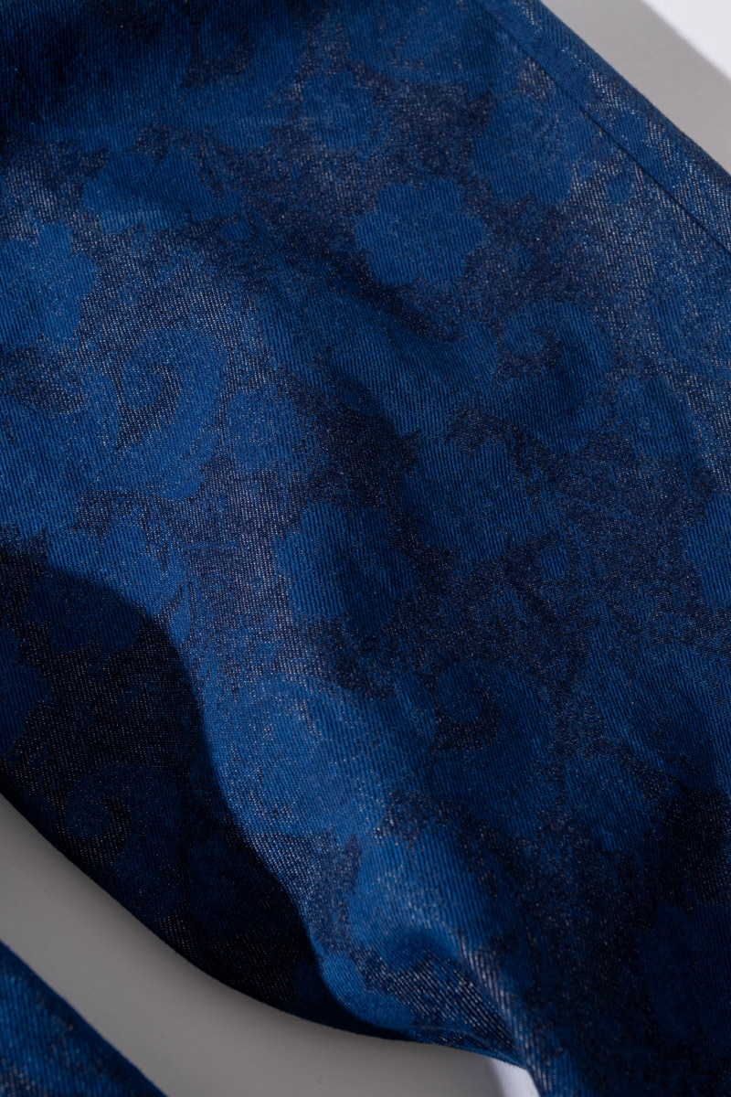 チャクバツデニムツジガハナ タックワイドパンツ