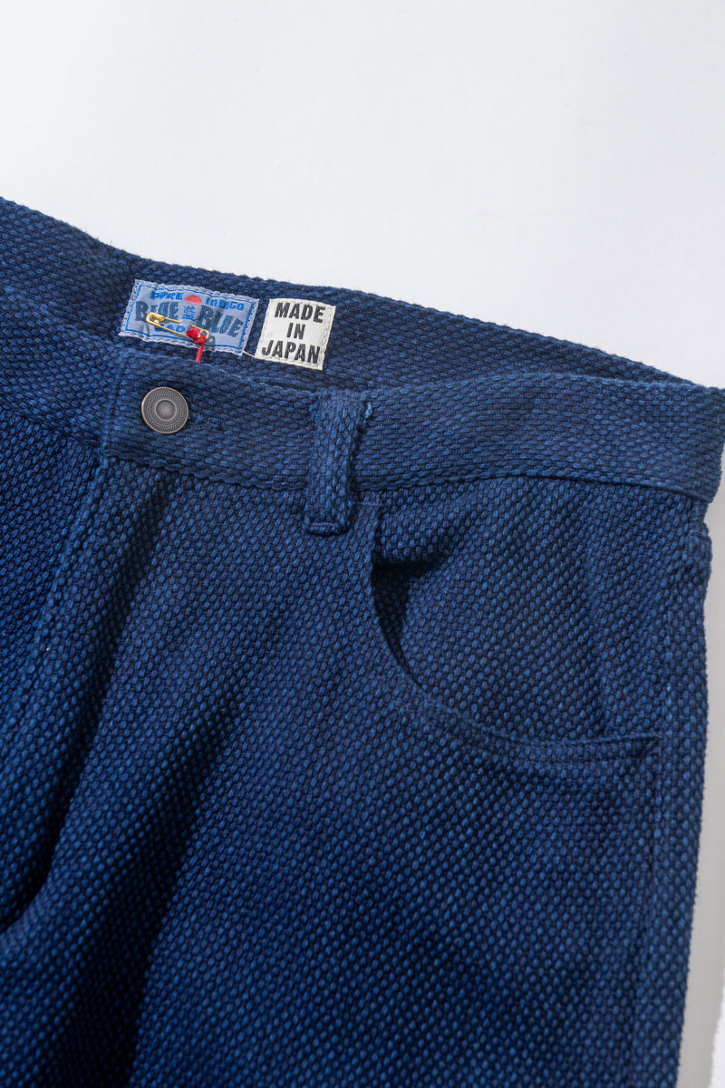 ホンアイライトサシコ ジーンズ