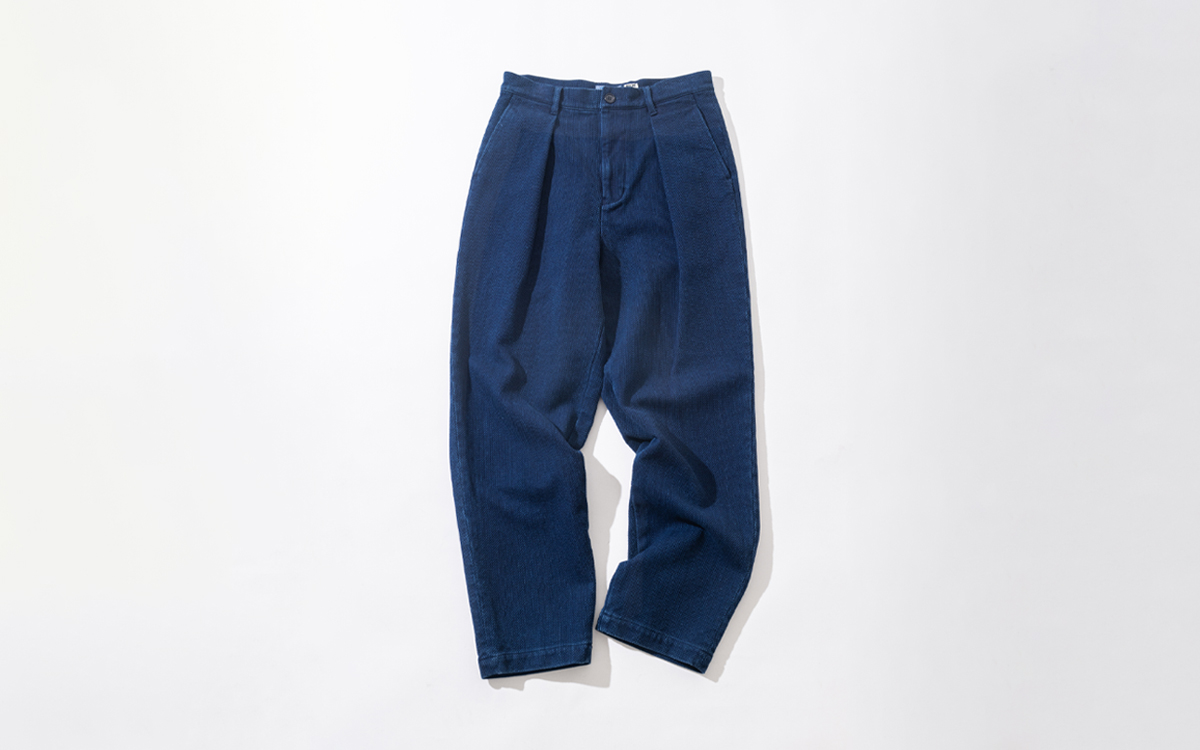 ホンアイライトサシコ トラウザーズ