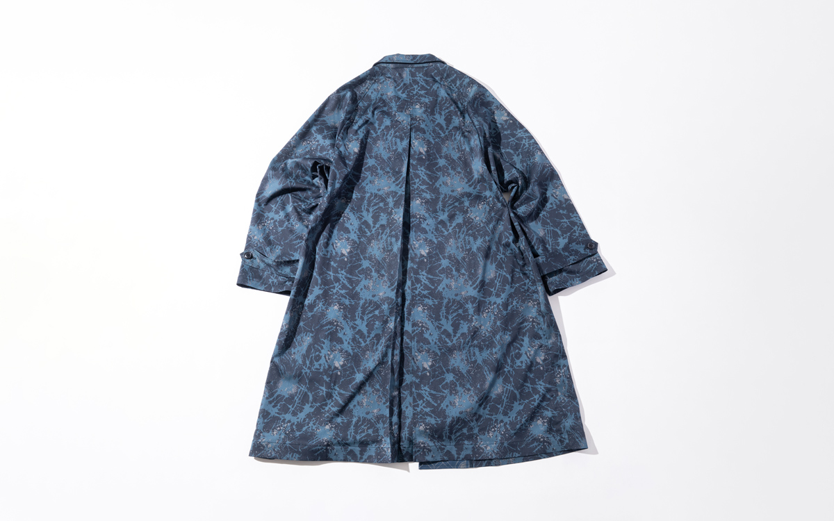 ショウカテンシャガラスプリント チェスターコート