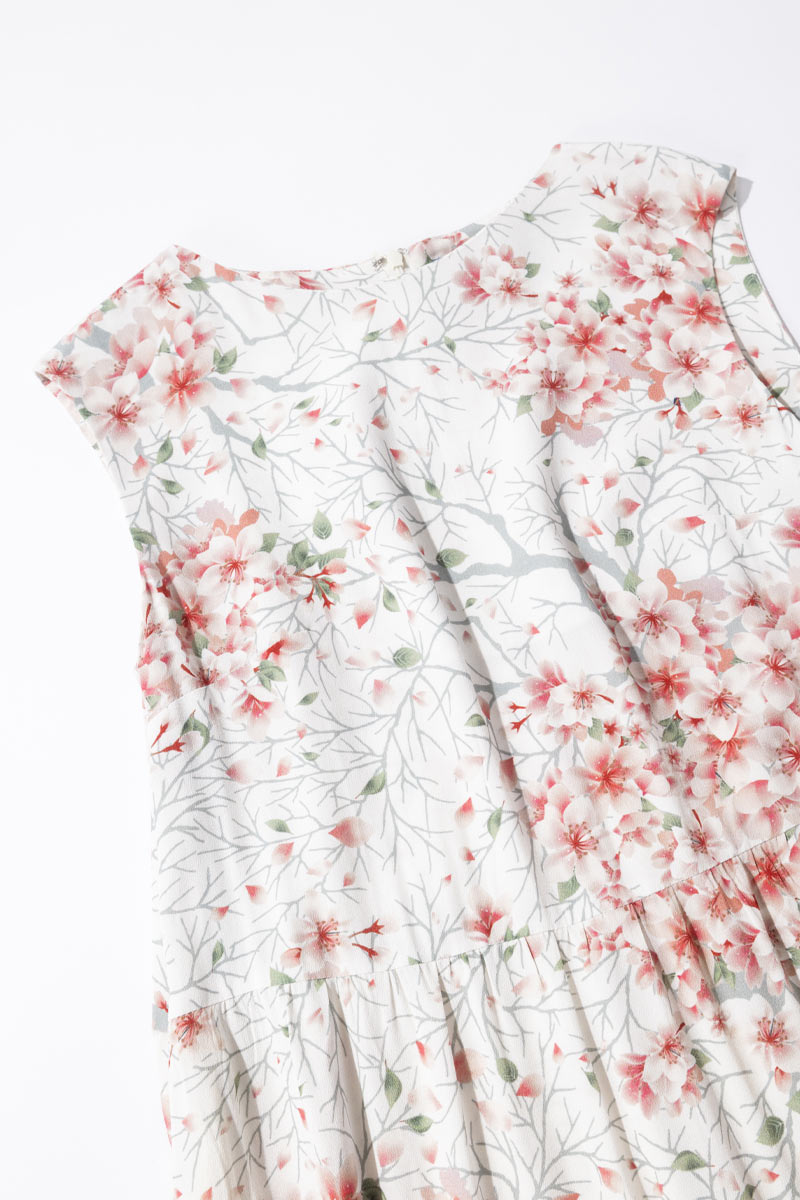 サクラカザ フレアワンピース