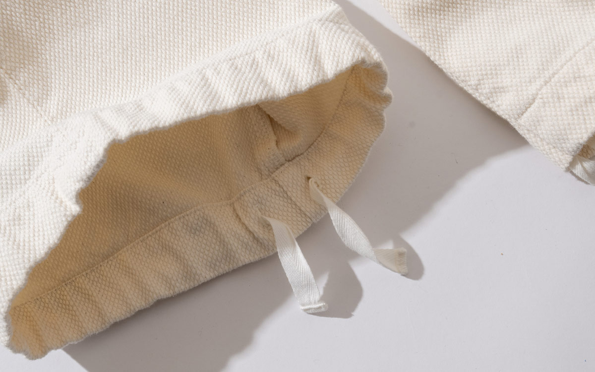 コツブサシコ タックワイドパンツ